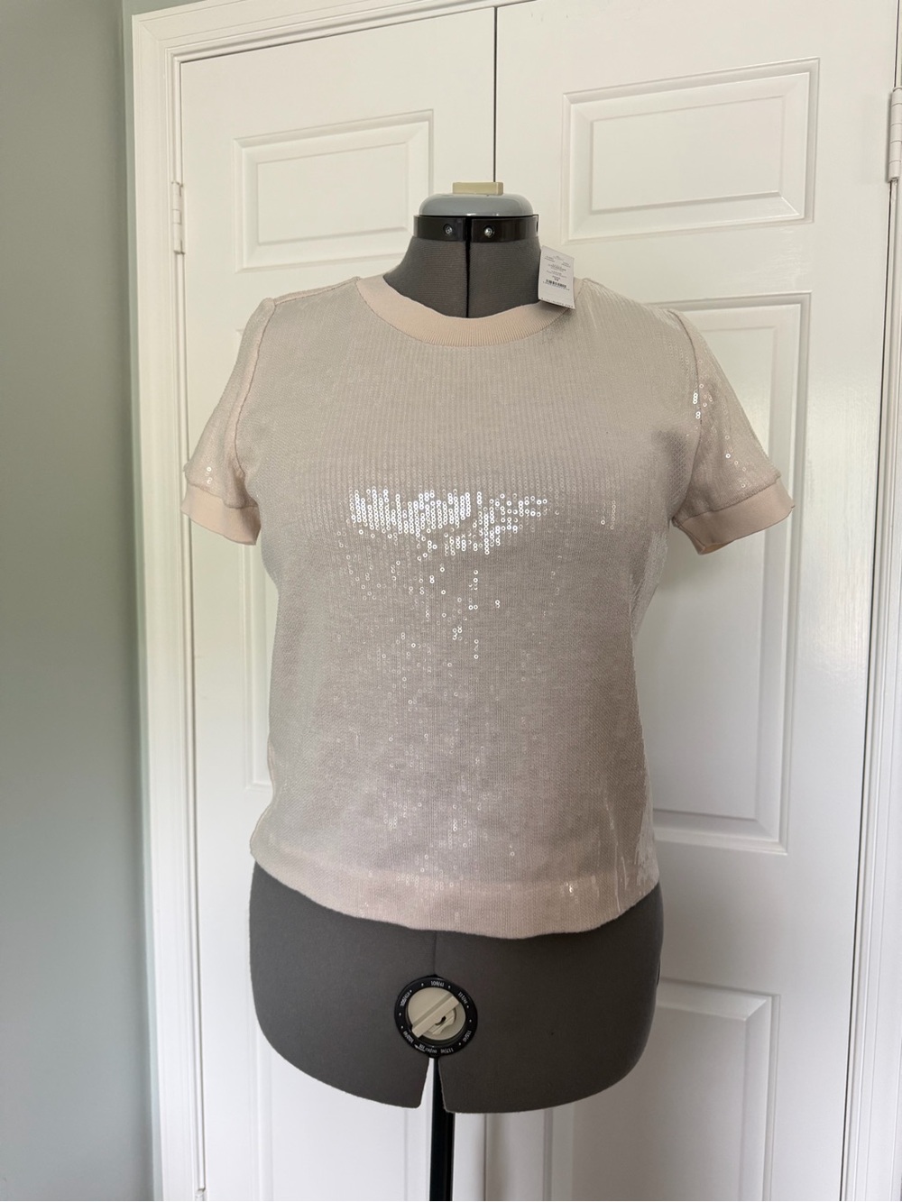 NWT White House Black Market Pearl Dust Short-Sleeve Sequin Tee M